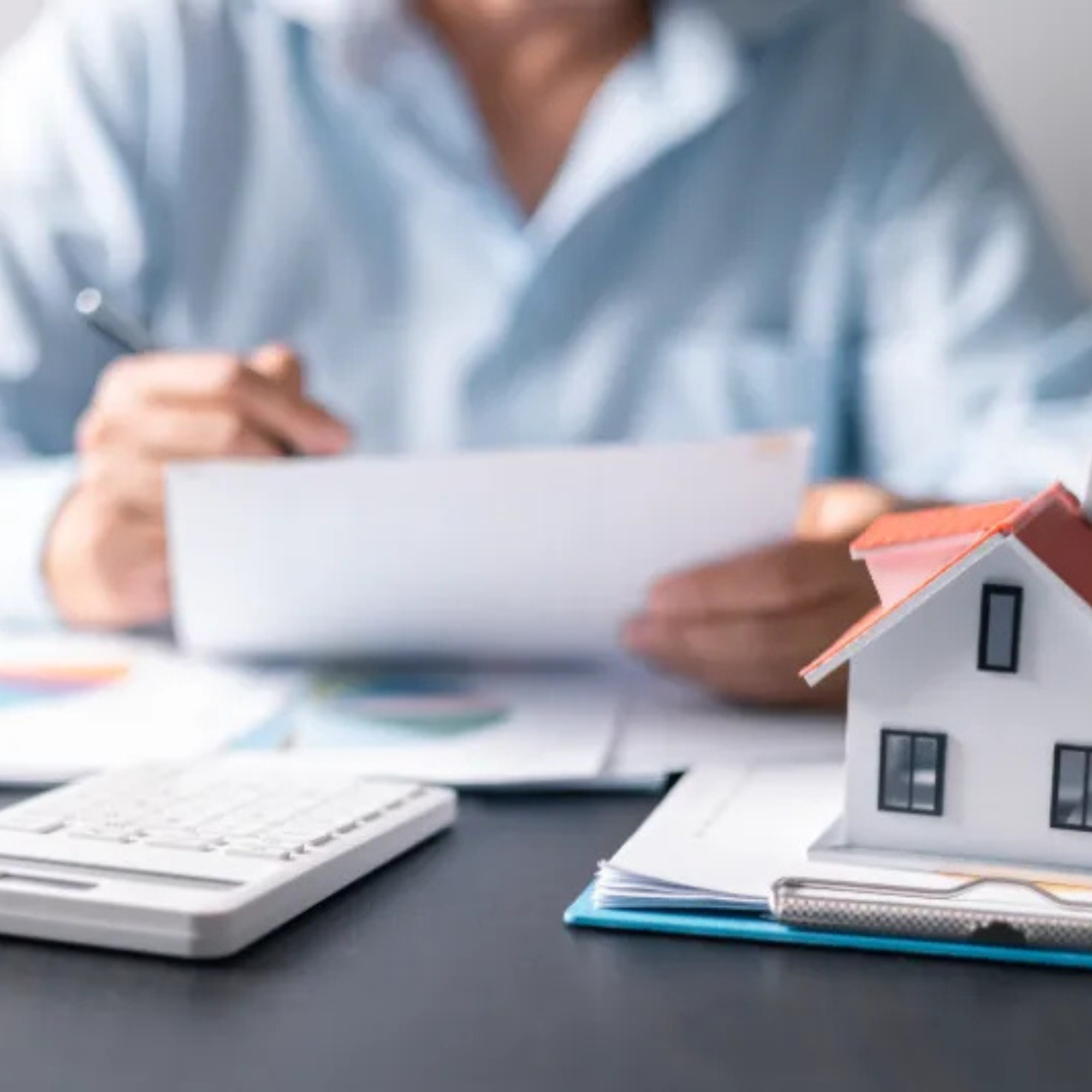 Cash-Out Refinance vs Rate-and-Term Refinance Explained